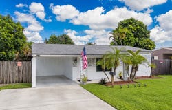 6771 Harding St, Hollywood, FL 33024