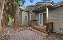 4025 36th Ave CT, Moline, IL 61265