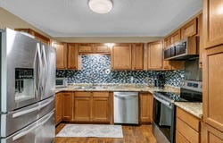 1005 25th Avenue N, Saint Cloud, MN 56303