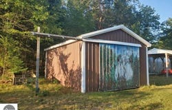 5172 S M-33, Alger, MI 48610