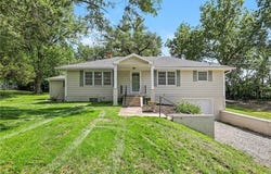 339 W Oak Street, Trimble, MO 64492