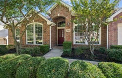936 Water Oak Drive, Grapevine, TX 76051