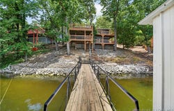 321 Conquistador Drive, Camdenton, MO 65020