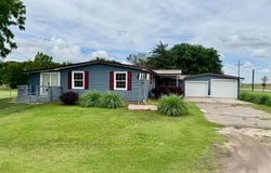 610 E 3rd, Glasco, KS 67445