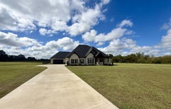 1638 W County Rd 70, Dothan, AL 36305
