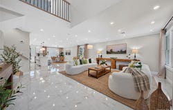 2 CIRCLE Drive, Syosset, NY 11791