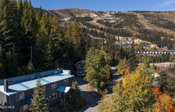 226 Mogul Hill Rd, Sandpoint, ID 83864
