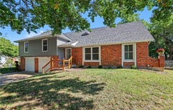 5755 RICHARDS Circle, Shawnee, KS 66216