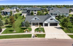 2905 W 77th St, Sioux Falls, SD 57108