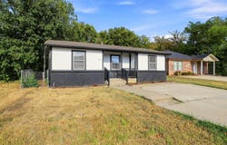 915 N Throckmorton Street, Sherman, TX 75090