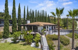 567 Lone Oak Dr, Thousand Oaks, CA 91362
