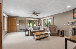 1912 S WALDEN Avenue, APPLETON, WI 54915