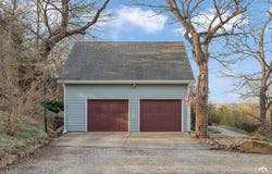 731 E 1100 Road, Baldwin City, KS 66006