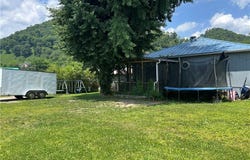 404 William Street, Cedar Grove, WV 25039