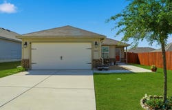 13122 Heathers Arrow, St Hedwig, TX 78152