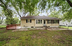 9800 Plymouth Lane, Raytown, MO 64133