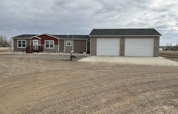 799 Gallatin St, Glendive, MT 59330