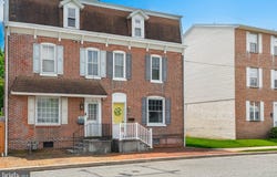 412 RHOADS Avenue, BOYERTOWN, PA 19512