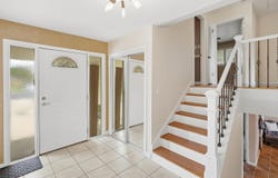 526 Cedar Court, Munster, IN 46321