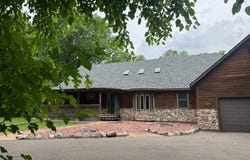 9934 Maple Avenue, Bloomington, MN 55431