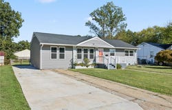 212 Lynnhaven Drive, Hampton, VA 23666