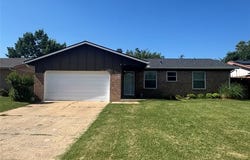 507 W E Street, Jenks, OK 74037