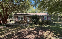 324 Briarwood Drive, Dallas, NC 28034