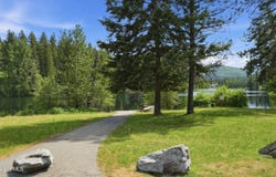 33 Parkland Dr, Blanchard, ID 83804