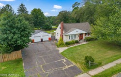 752 Park Avenue, Belford, NJ 07718