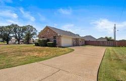 2701 Silver Spring Trail, Mt Pleasant, TX 75455