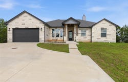 106 Pinecrest Dr, Bastrop, TX 78602