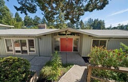 6040 Chelton Dr, Oakland, CA 94611