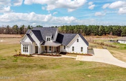 503 Clark Stables Road, Brandon, MS 39047