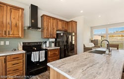 10 TERRACE Drive, Cora, WY 82925