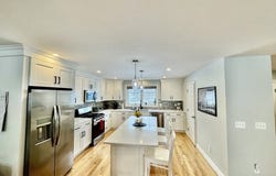 60 Garside St, Fall River, MA 02720
