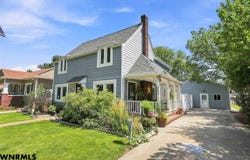 2405 AVENUE B, Scottsbluff, NE 69361