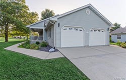 1 Heritage Trail, Moro, IL 62067