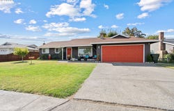 825 W Division Ave, Hermiston, OR 97838