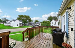 109 Tuttle Street E, Norway, IA 52318