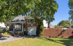 11 HARVEY Avenue, READING, PA 19606