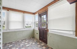 823 D Ave NW, Cedar Rapids, IA 52405