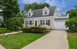 21 Maple Street, Malverne, NY 11565