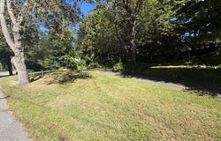 51 Rigby St, Clinton, MA 01510