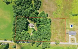 7212 E 46 1/2 Road, Cadillac, MI 49601