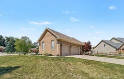5172 Applewood Lane, Monroe, MI 48161