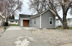282 E VINE St, Tooele, UT 84074