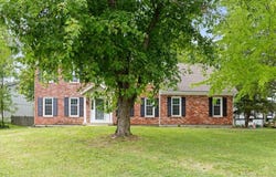 8800 W 115th Street, Overland Park, KS 66210