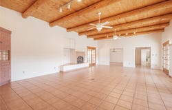 122 Camino del Viernes, Taos, NM 87571