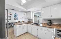 1015 SE 25th Lane, Cape Coral, FL 33904