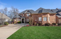 5209 S Sloan Circle, Rogers, AR 72758